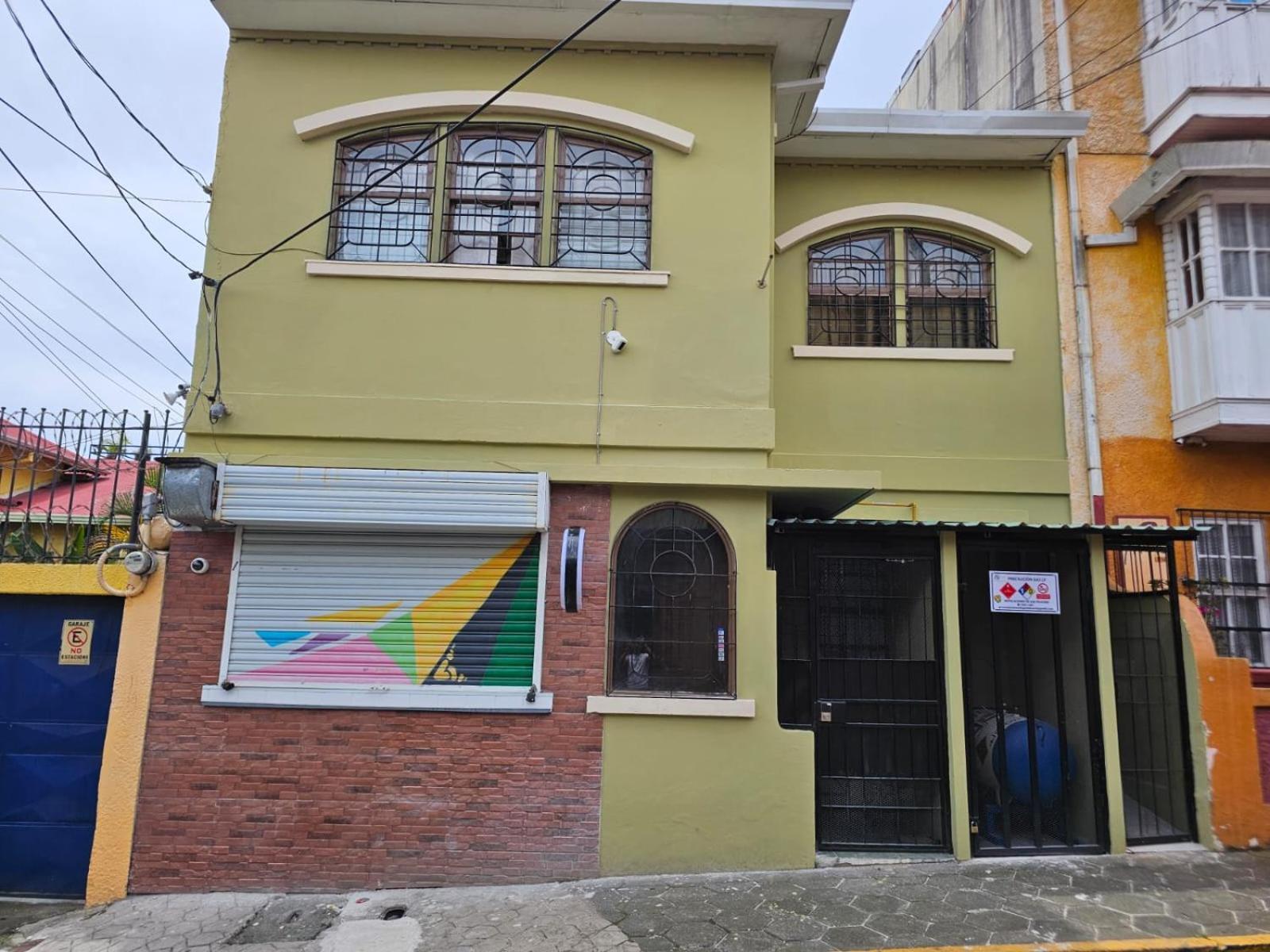 Hostel La Cali Inn San Jose  Exterior photo