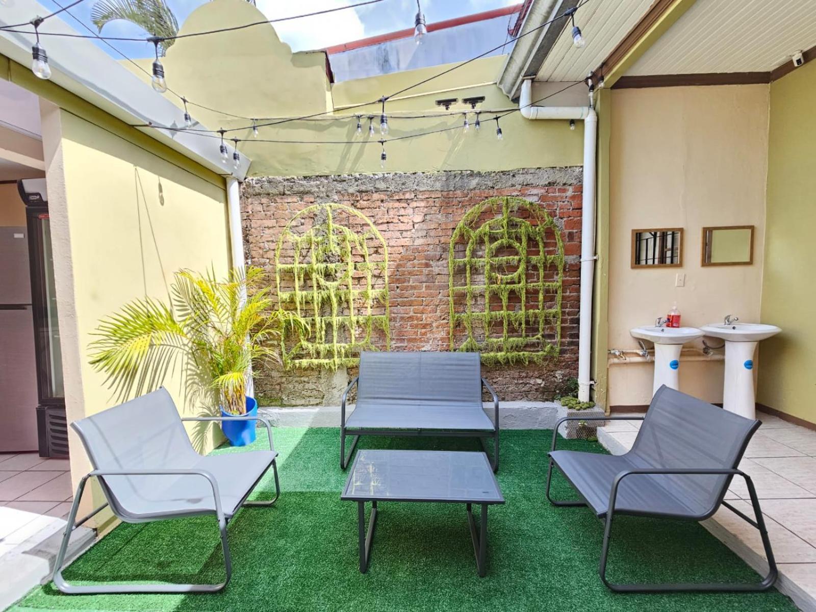 Hostel La Cali Inn San Jose  Exterior photo